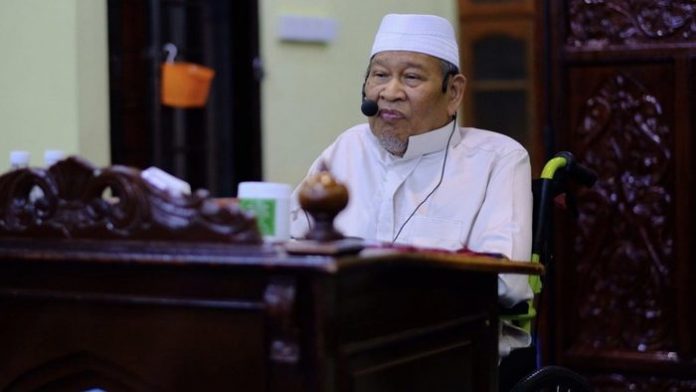 Ismail Kamus
