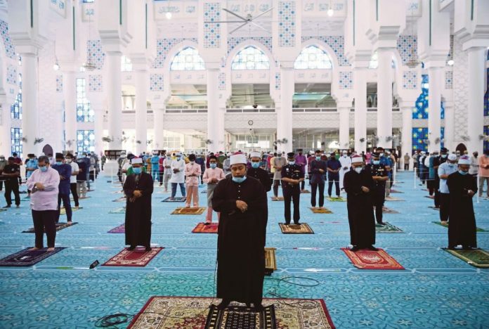 SOLAT_JUMAAT_PKPP_1611113505